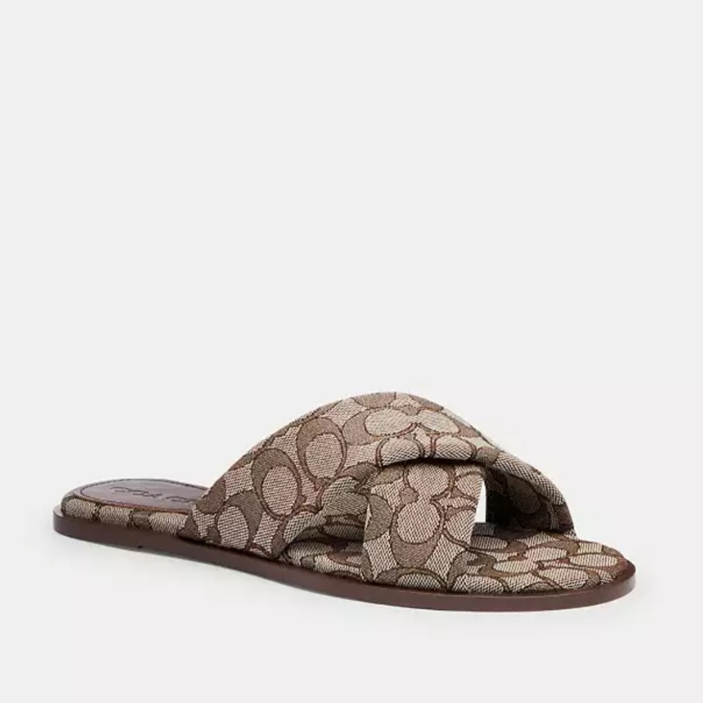 Coach link criss cross slide in signature jacquard